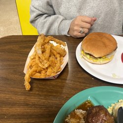 Ton's Drive In - Hamburger and onion rings