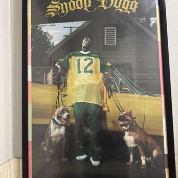 Pub On Wisconsin - Sports Wear Near Me - Racine, Wisconsin