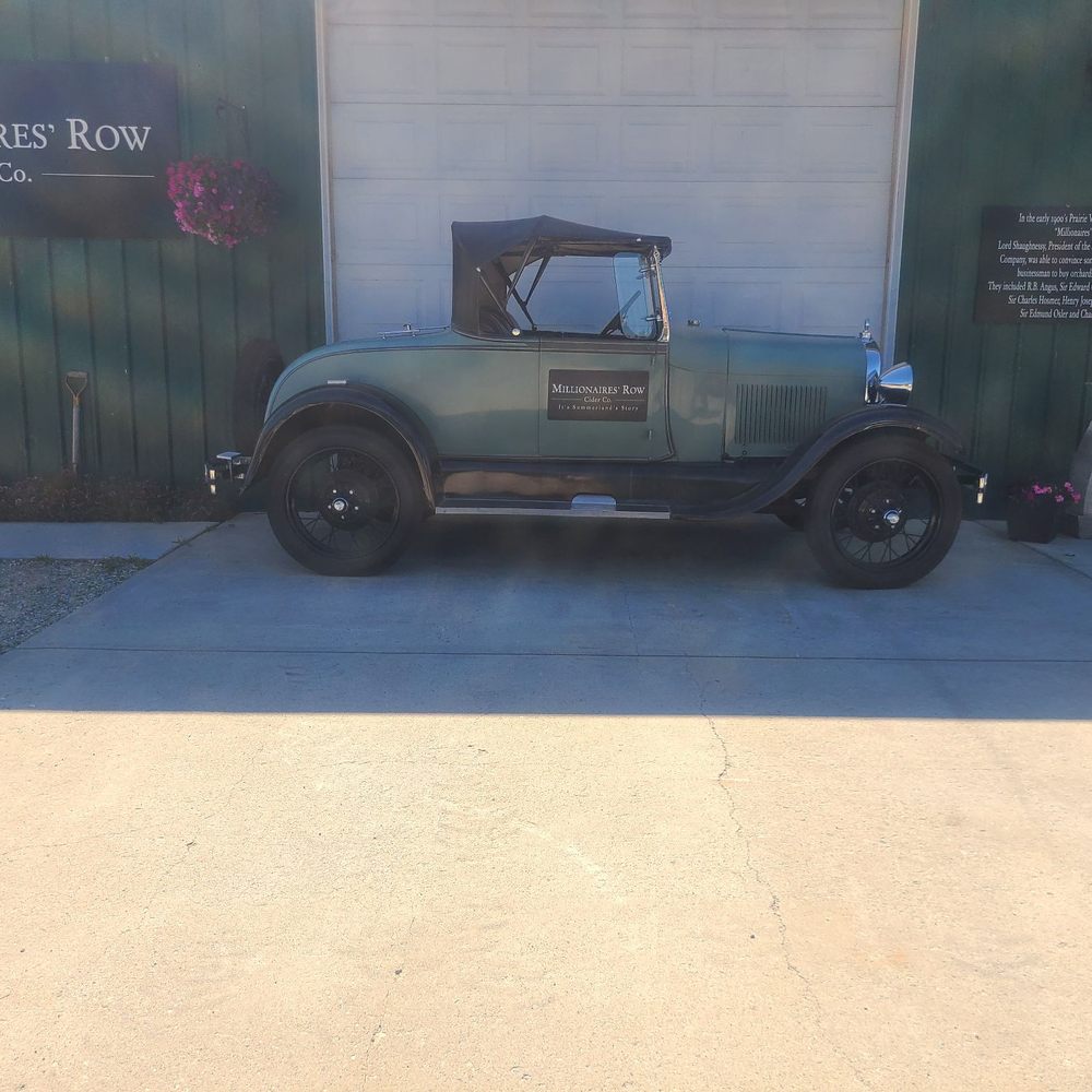 Millionaires' Row - Antique car - Cideries Near Me - Summerland, British Columbia