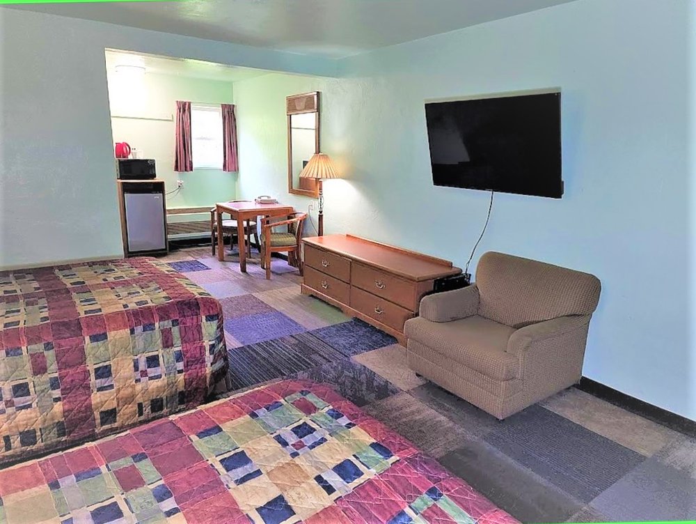 SHADY OAKS MOTEL Updated October 2024 45 Photos & 37 Reviews 2954