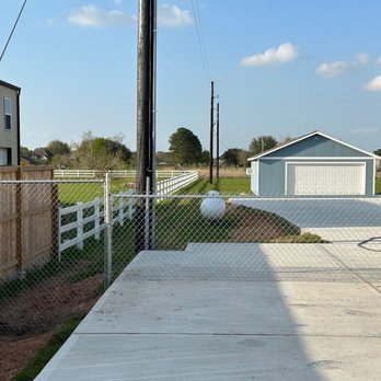 Fence Building By Emilio Montejano - Residential Chainlink Link fence w/ Custom section to meet customer needs - Fences & Gates Near Me Fence Building By Emilio Montejano - Residential Chainlink Link fence w/ Custom section to meet customer needs - Fences & Gates Near Me
