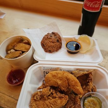 Pikunico - Mixed plate - 1 thigh, 2 tenders, 1 wing, + House made pickles. I also got some fingerling potatoes & a cookie to finish. - Japanese Near Me - Los Angeles, California