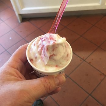 Gelateria del Teatro - Ice Cream & Frozen Yogurt Near Me - Rome, RM