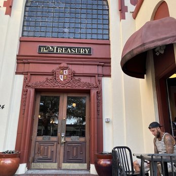 The Kookaburra - Courtyard outside of the Kookaburra - Coffee & Tea Near Me - St. Augustine, Florida The Kookaburra - Courtyard outside of the Kookaburra - Coffee & Tea Near Me - St. Augustine, Florida