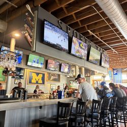 Kloosterman's Sports Tap Bar and Grille