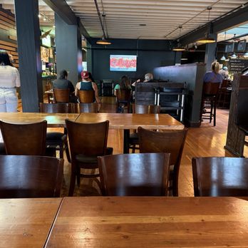 La Arepa - Dining area - Food Trucks Near Me - Portland, Oregon La Arepa - Dining area - Food Trucks Near Me - Portland, Oregon