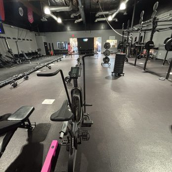Evolv Fitness OC - Floor area - Gyms Near Me - Tustin, California Evolv Fitness OC - Floor area - Gyms Near Me - Tustin, California