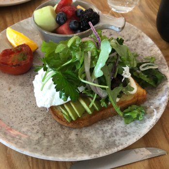 SOCO Kitchen + Bar - Avocado toast - Bars Near Me - Toronto, Ontario