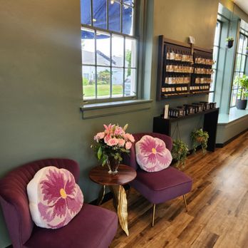 Modern Zen Candle Company - Interior - Candle Stores Near Me - Berea, Kentucky