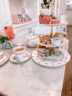 Peggy Porschen Belgravia Ltd by null