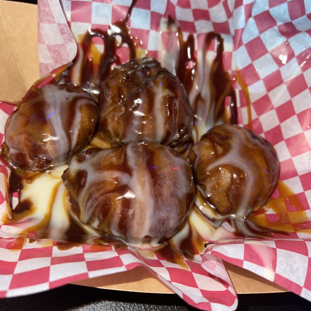 Rib's On Wheels - Fried Oreo - Barbeque Near Me - Miami, Florida Rib's On Wheels - Fried Oreo - Barbeque Near Me - Miami, Florida