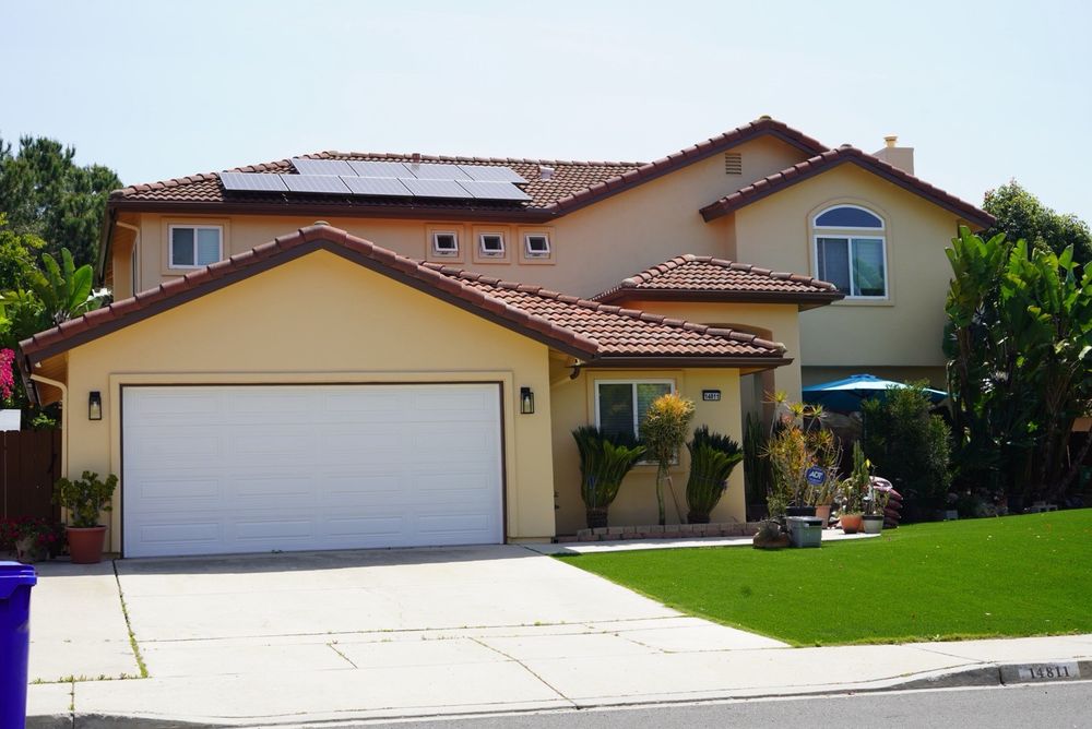 Slide of Elor Energy