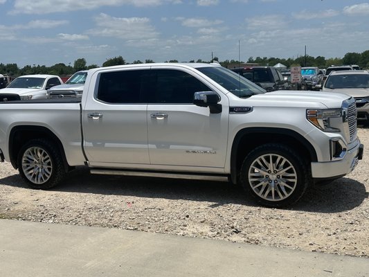 Mendoza Custom Body Shop