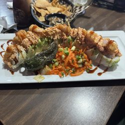 El Bichi Roll and miu perfecto. Yessssssssss must try