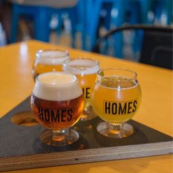 Homes Brewery - Flight