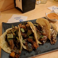 Txokomex - Tacos con verduras y queso