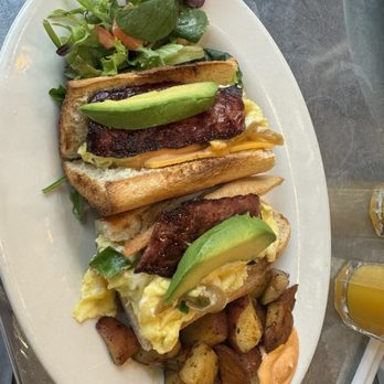 Cafe Bonjour - Signature Scramble Sandwich - Breakfast & Brunch Near Me - Boston, Massachusetts