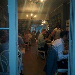 Limetree Kitchen - View into the restaurant from the garden - very nice ambience and atmosphere.