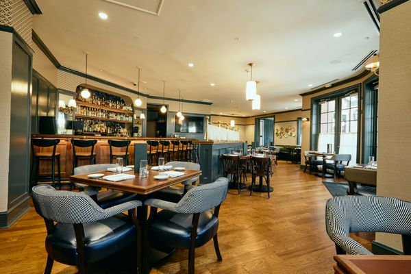 Kingswood Restaurant and Bar by null