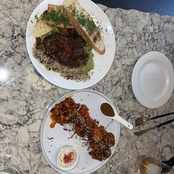 The Witlof - Pork cheeks and K-pop chicken appetizers - Cocktail Bars Near Me - Walla Walla, Washington