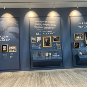 Kevin Brady Library - Libraries Near Me - The Woodlands, Texas
