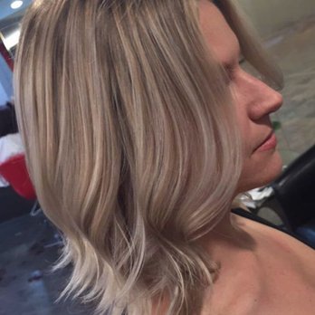 Salon Stilo - Ashy winter blonde by Carlyne - Hair Salons Near Me - Burlingame, California Salon Stilo - Ashy winter blonde by Carlyne - Hair Salons Near Me - Burlingame, California