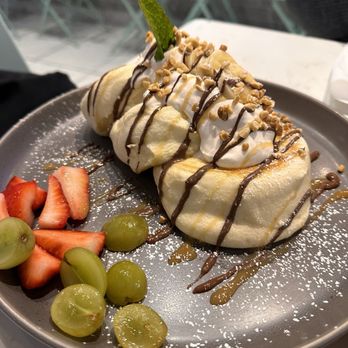 Hanabusa Cafe - Nutella Pancake - Pancakes Near Me - Chicago, Illinois