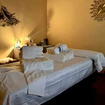 Comfy Massage - A clean and comfortable place for your massage - Beauty & Spas Near Me - Chicago, Illinois
