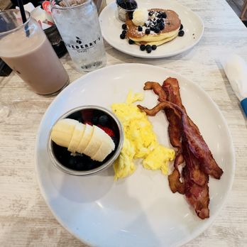 Blueberry's Grill - Campions - Breakfast & Brunch Near Me - Myrtle Beach, South Carolina