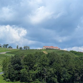 Hazy Mountain Vineyards & Brewery - The drive in - Wineries Near Me - Afton, Virginia Hazy Mountain Vineyards & Brewery - The drive in - Wineries Near Me - Afton, Virginia