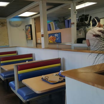 Long John Silver's - Empty.. no one cleans up - Seafood Near Me - Dale City, Virginia Long John Silver's - Empty.. no one cleans up - Seafood Near Me - Dale City, Virginia