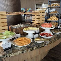 Signature Grill - Breakfast Buffet - Fruit