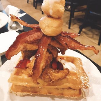 Maple Leaf Diner - American Near Me - Dallas, Texas Maple Leaf Diner - American Near Me - Dallas, Texas
