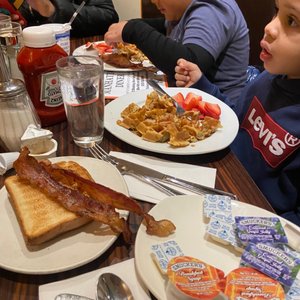 Manhattan Diner on Yelp