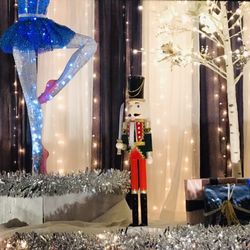 Robbins Ranch Free Christmas Light Drive Thru - Nutcracker display