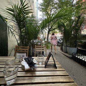 Dutch Freds - Cocktail Bars Near Me - New York, New York