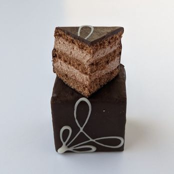 Dragonfly Cakes - Bakeries Near Me - Tacoma, Washington Dragonfly Cakes - Bakeries Near Me - Tacoma, Washington