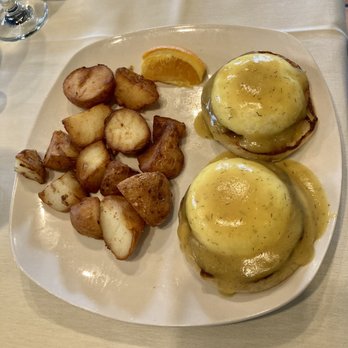 The Bistro at La Tourelle - Eggs Benedict - New American Near Me - Ithaca, New York The Bistro at La Tourelle - Eggs Benedict - New American Near Me - Ithaca, New York