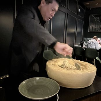 Moderna Bar & Pizzeria - Pizza Near Me - Austin, Texas