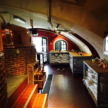 Stadskasteel Oudaen - The vaults below! Notice the vaultkeeper? - Venues & Event Spaces Near Me - Utrecht, Utah