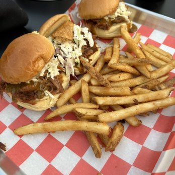 King Jugg Brewing - Pulled pork sliders - Brewpubs Near Me - Fishers, Indiana King Jugg Brewing - Pulled pork sliders - Brewpubs Near Me - Fishers, Indiana