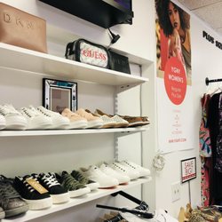 YGNY Women's Clothing