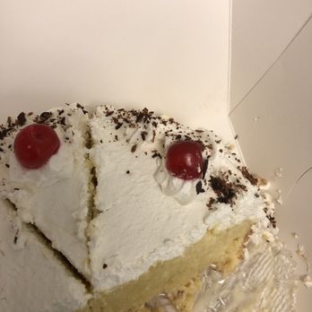 Circo's Pastry Shop - Bakeries Near Me - Brooklyn, New York