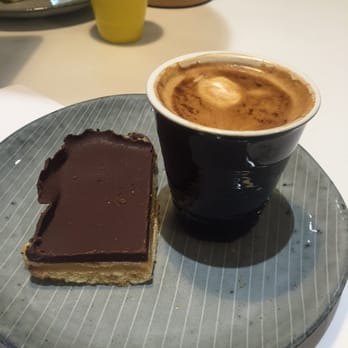 Kaffe O - Flat white and a chunky caramel square - Cafes Near Me - Belfast, BFS