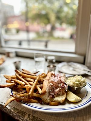 The Jones Oyster Co. by null