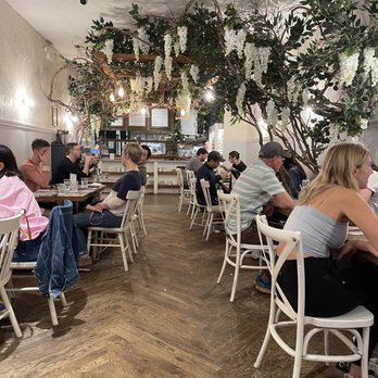 maman - indoor dining area - Coffee & Tea Near Me - New York, New York maman - indoor dining area - Coffee & Tea Near Me - New York, New York