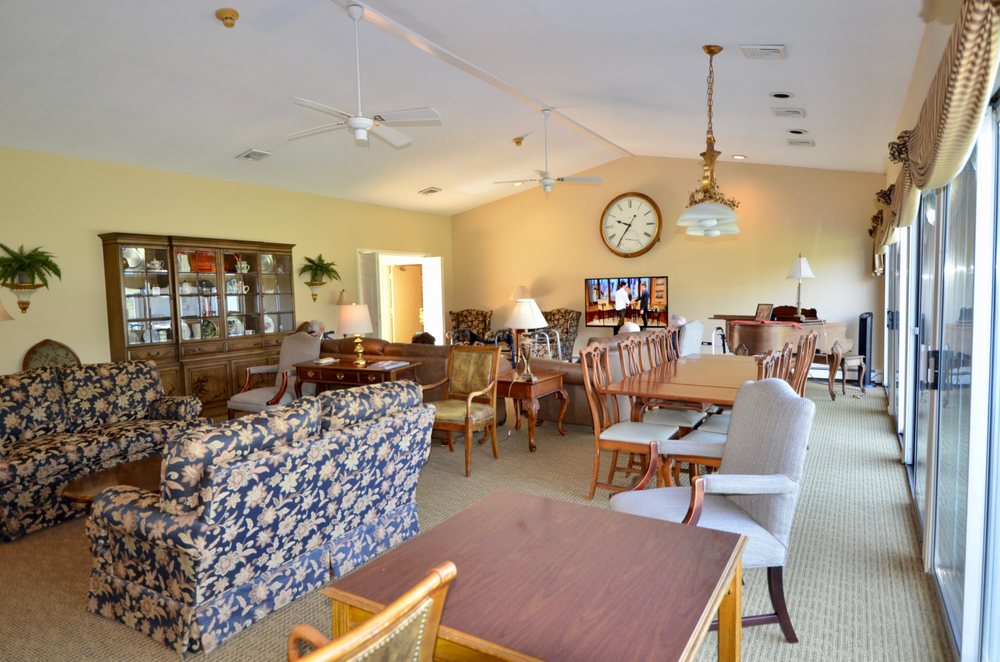 THE ARBORS AT SPRING LAKE Updated August 2024 25 Photos 550