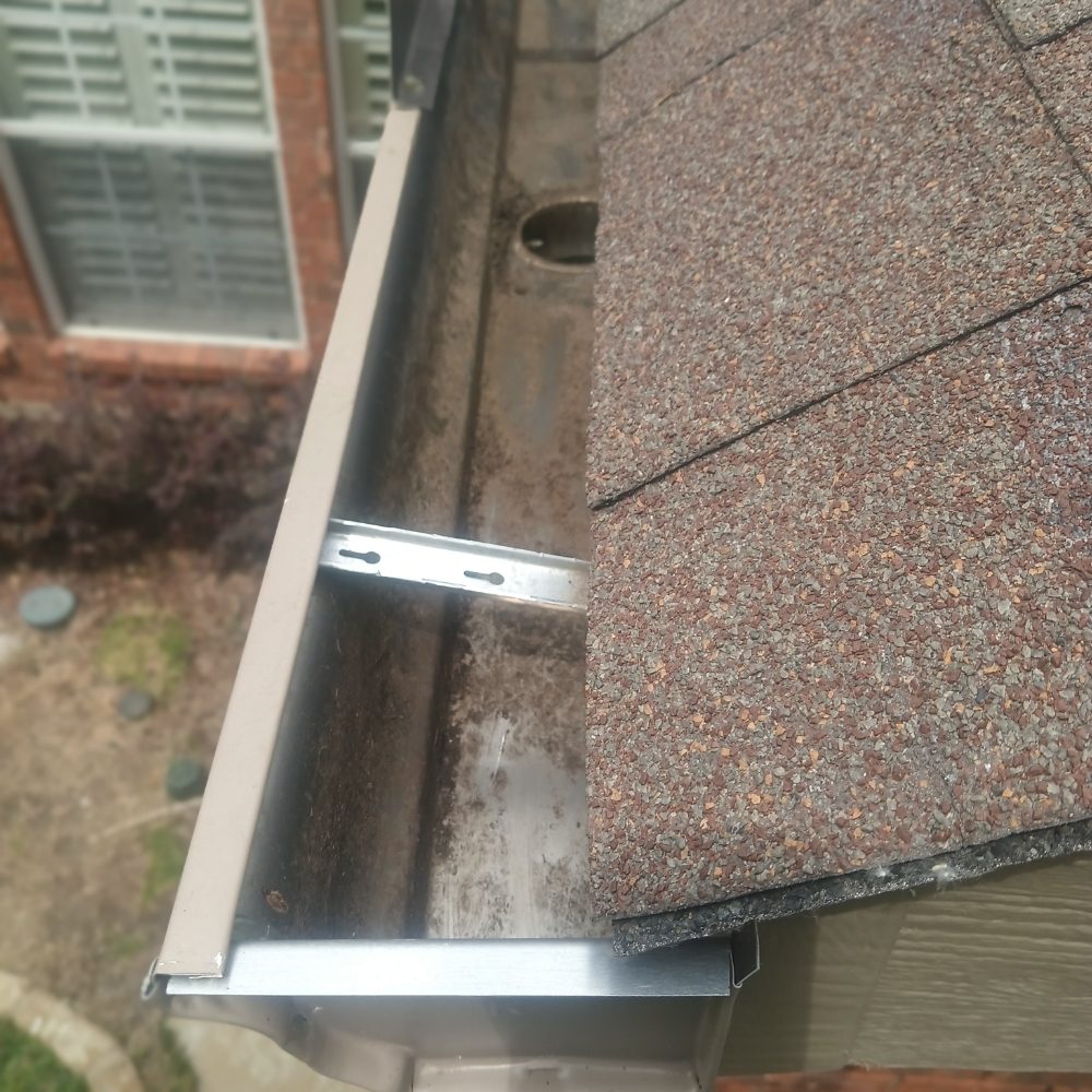 Slide of Pro Source Gutter Cleaning