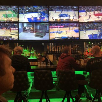 Lookout Tavern - Cocktail Bars Near Me - Phoenix, Arizona
