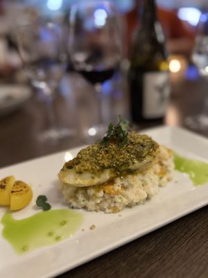 350 Main Brasserie by null